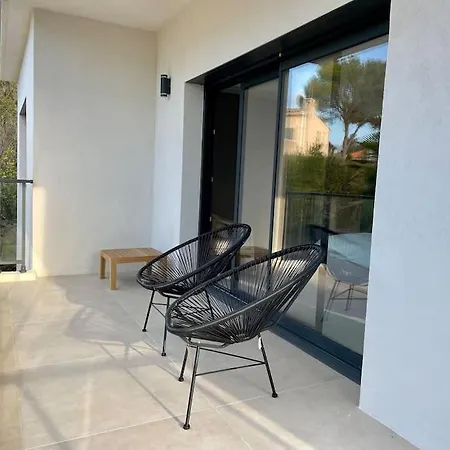 3 Bedroom With Private Pool *